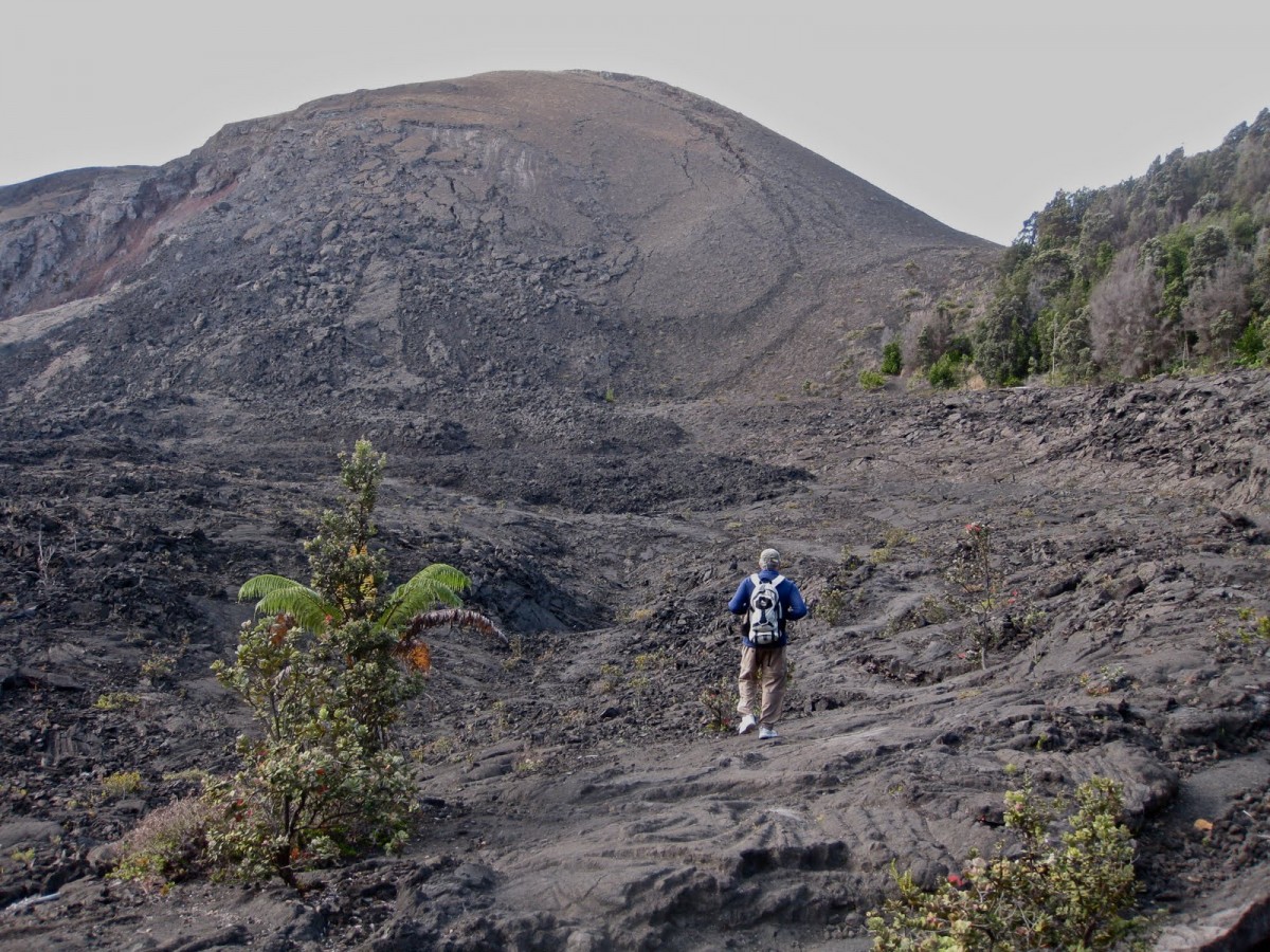 Extreme Hiking Kilauea Iki Trail Volcano National Park Hawaii USA