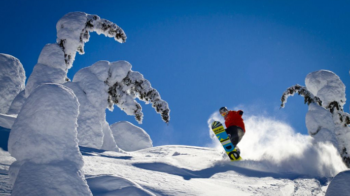 Snowboarding at Big White Ski Resort1