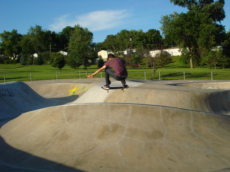 Skate Boarding Robert’s Skatepark Omaha Nebraska USA