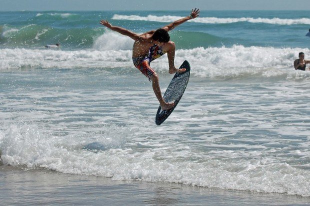 "Skimboarding Moonta Bay"