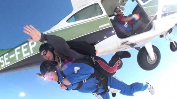 "Skydiving at Sundsvalls"