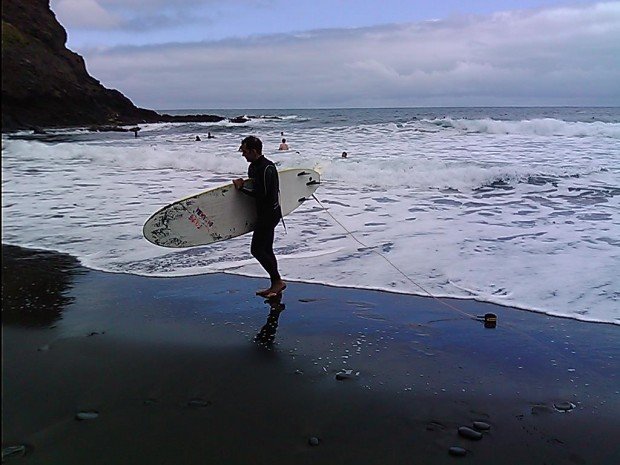 "Porto da Cruz, Madeira Surfing"