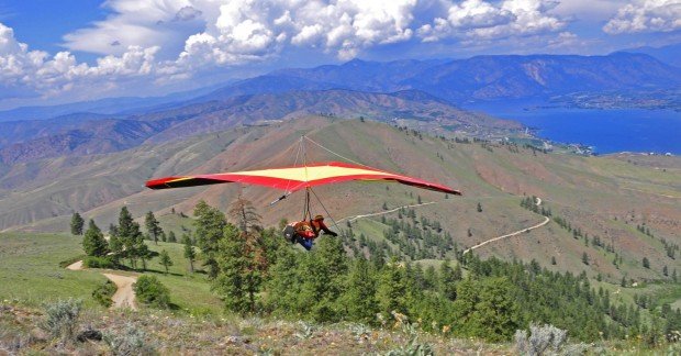 "Hang Gliding Chelan Butte Launch"