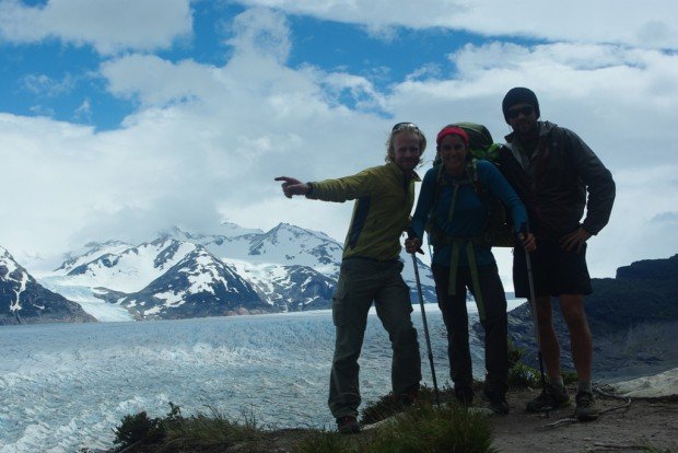 "Hiking Circuito Glaciar Grey Trail"