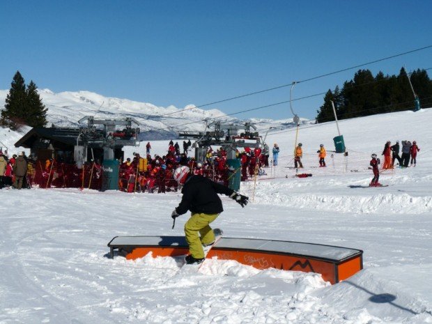 Masella snowpark boarding