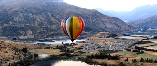 "Queenstown Ballooning"