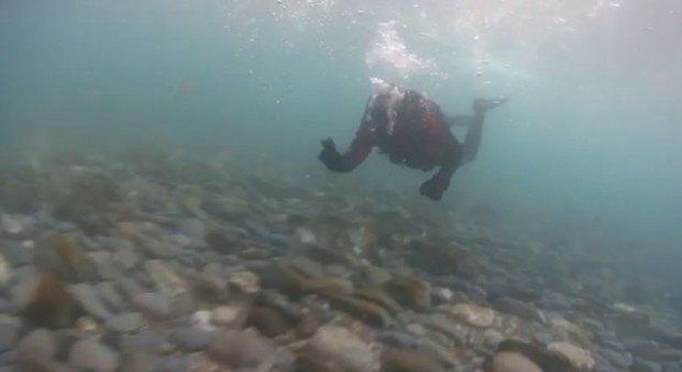 "River Drift Scuba Diving at Clutha"