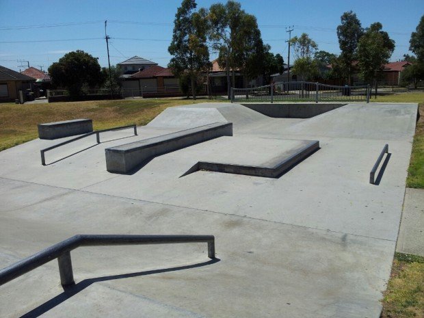 "Royal Park Skatepark"