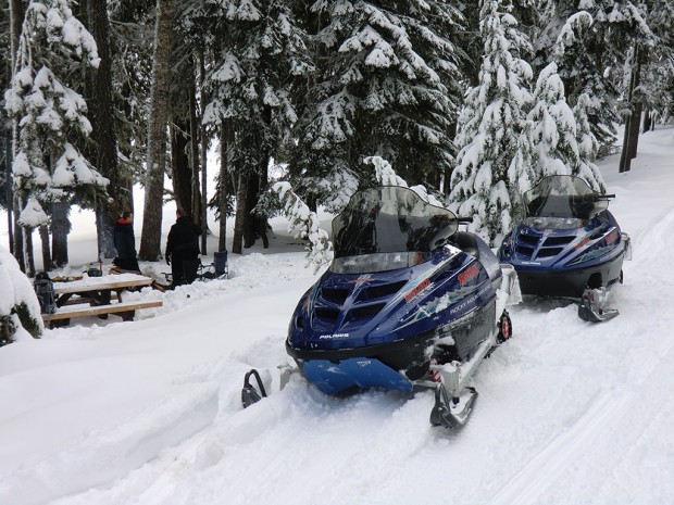 "Snowmobiling Teanaway-29 Pines Staging Area"