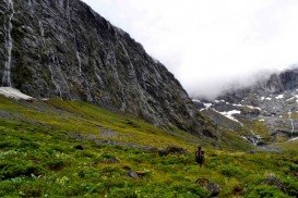 Gertrude Saddle, Darren Mountains