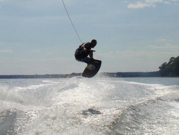 "Wakeboarding"