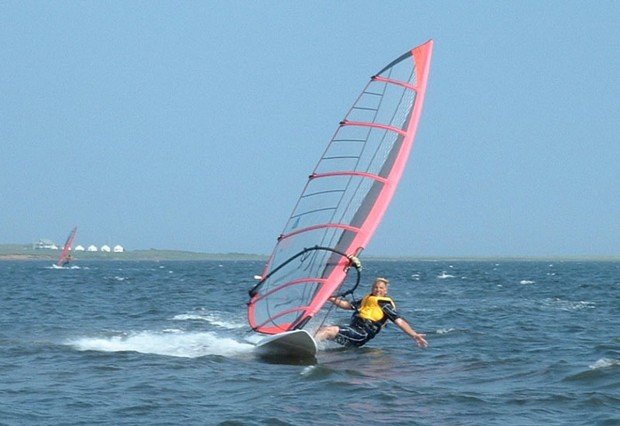 "Istorlet Windsurfing"