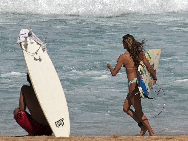 "Kahaluu Beach Surfing"
