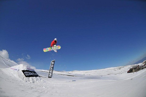 "Kaimaktsalan, Pella Snowboarding"