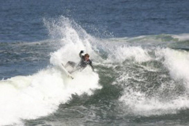 "Nobadeer Beach Surfing"