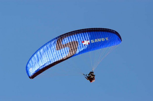"Paragliding"