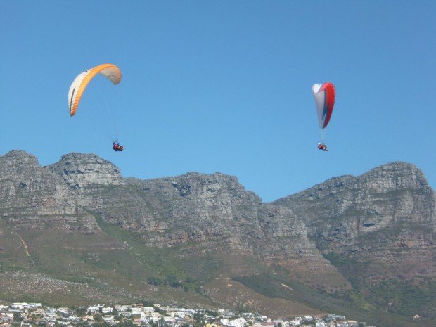 "Sir Lowry's Pass Paragliding"