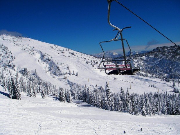 "Alpine skiing at Hemlock Resort"