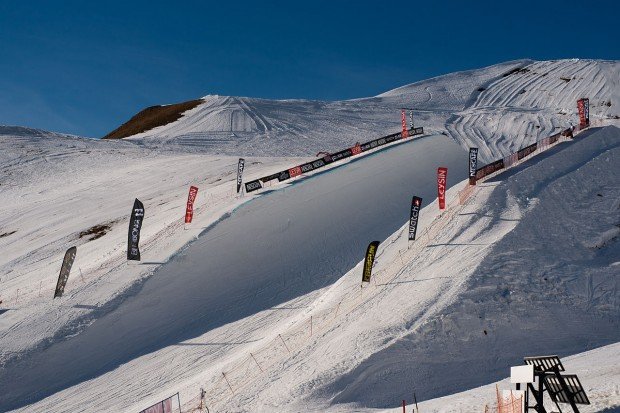 "Snowboarding Leysin Ski Resort"