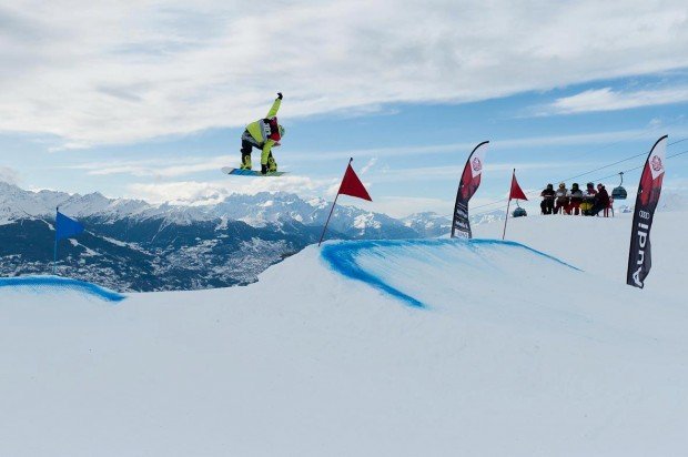 "Snowboarding Leysin Ski Resort"