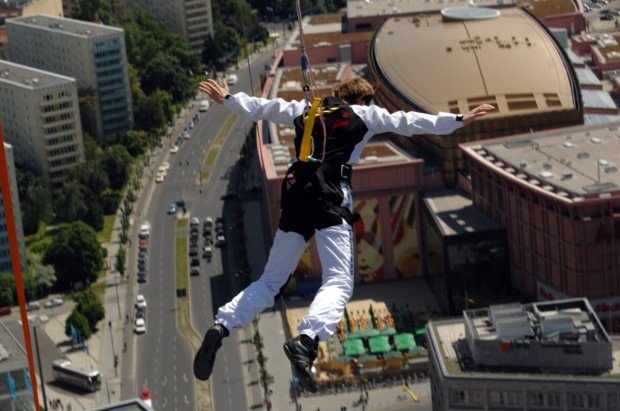 "Berlin Base Jumping"