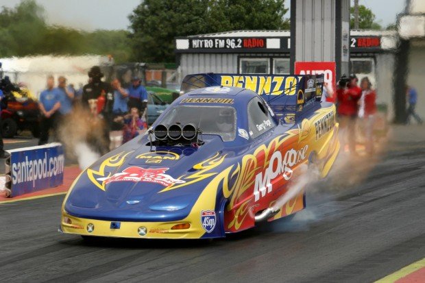 "Drag Racing Santa Pod"