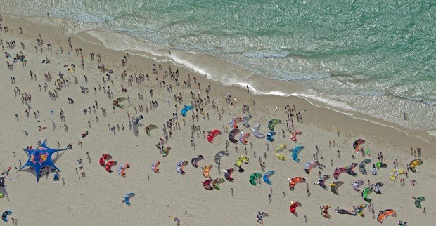 "Kitresurfing on Leighton Beach"