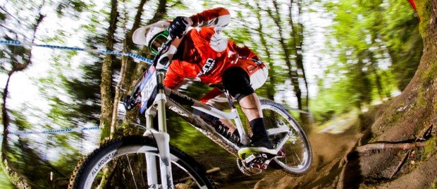 "Mountain Biking Freerider in Bongo Bongo Trail"