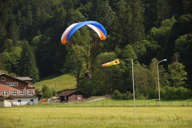 "Paragliding in Dragon Mountain"