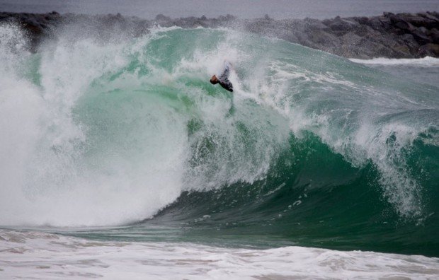 "Bodyboarding in Anaël"