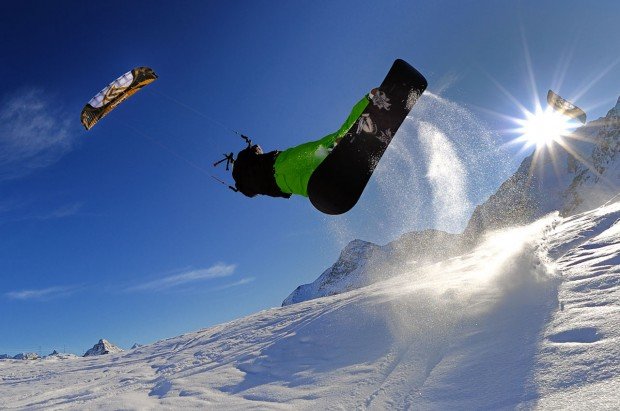 "Snow Kiting at Cota 2000"