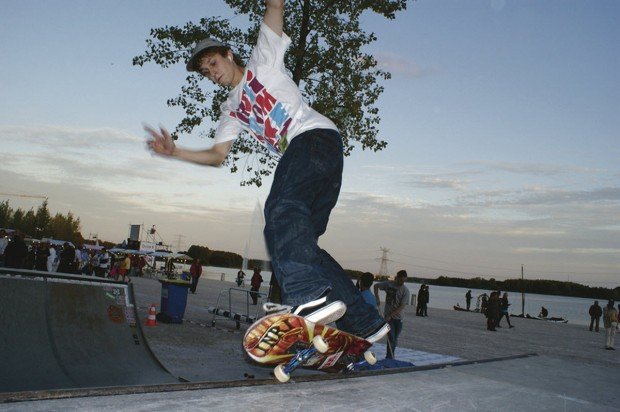 "Skate Boarding in Beatrixpark Almere"