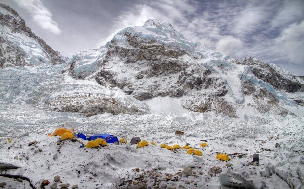 "Trekking at the Everest Transverse Trek"