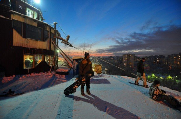 "Snowboarding in Nagornaya"