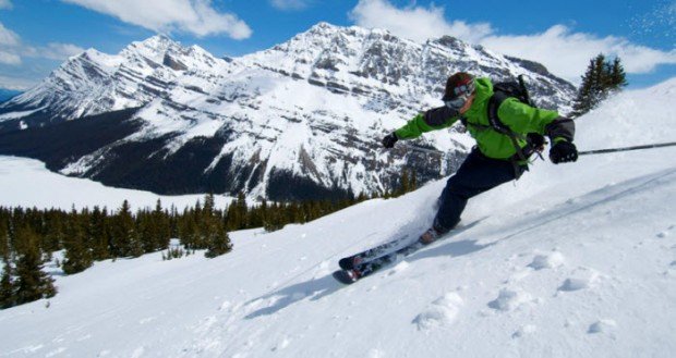 "Alpine Skiing in Azish Tau"