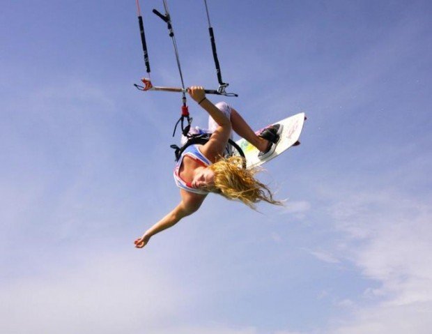 "Kiteboarding"