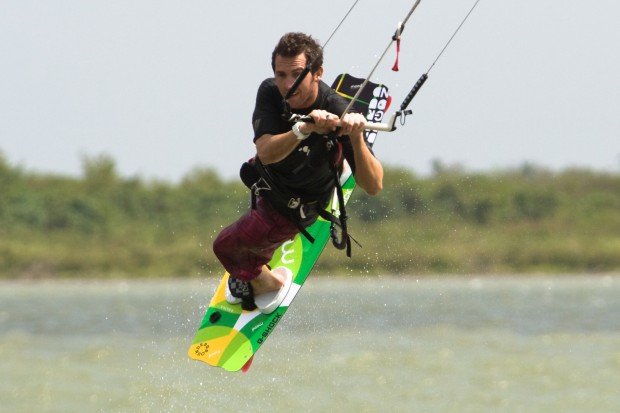 ''kitesurfing at Cuba''