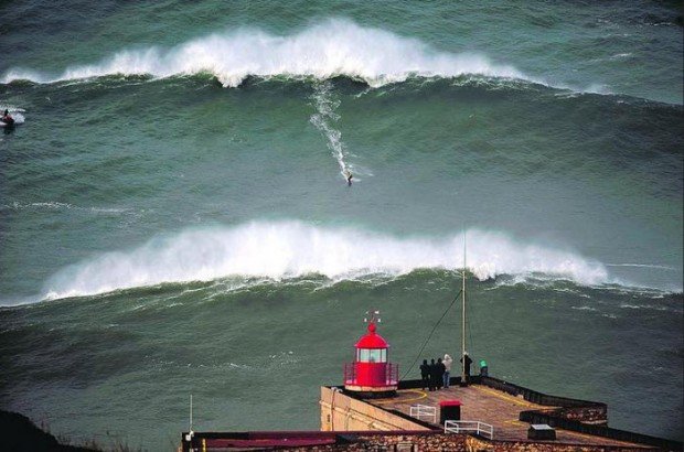 "Surfing in Praia do Norte"