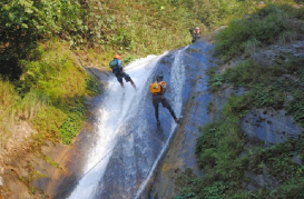 Charaundi Canyon, Dhading