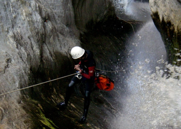 ''Chamje Khola Canyoning''