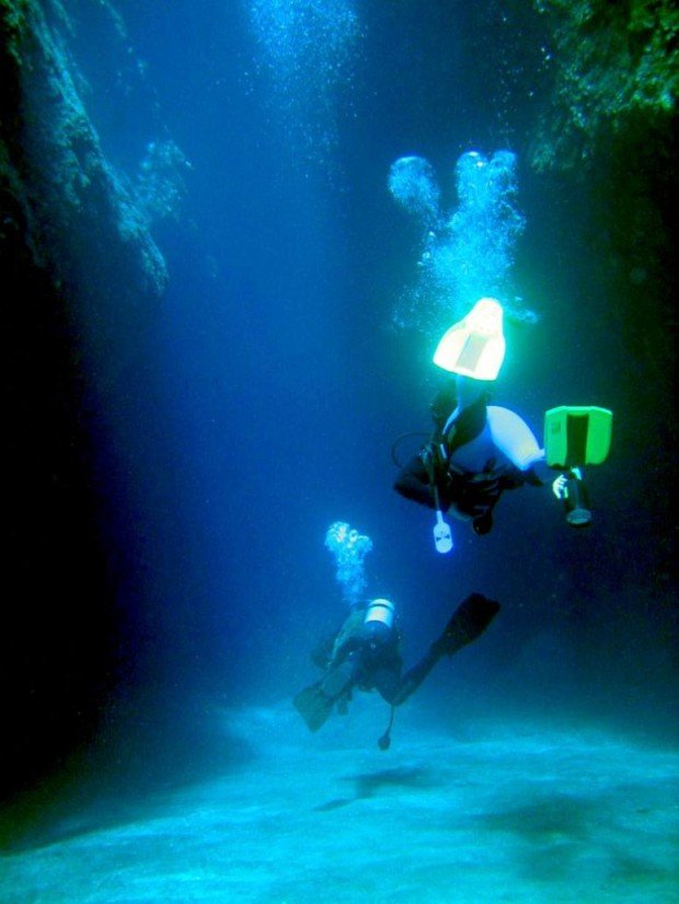 "Scuba Diving at La Vaca"