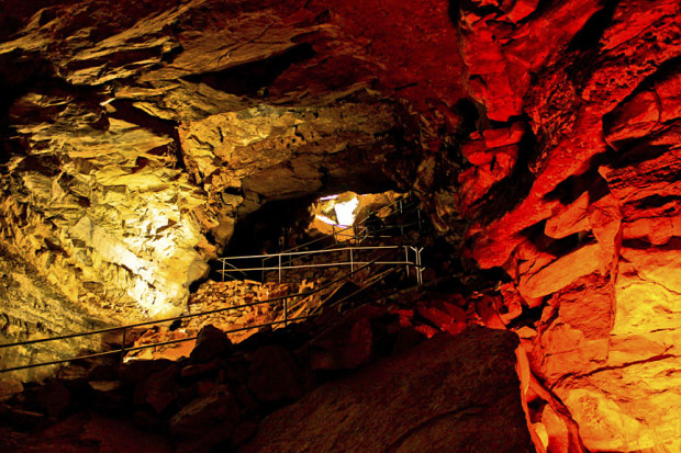 "Caving in Mammoth Cave"