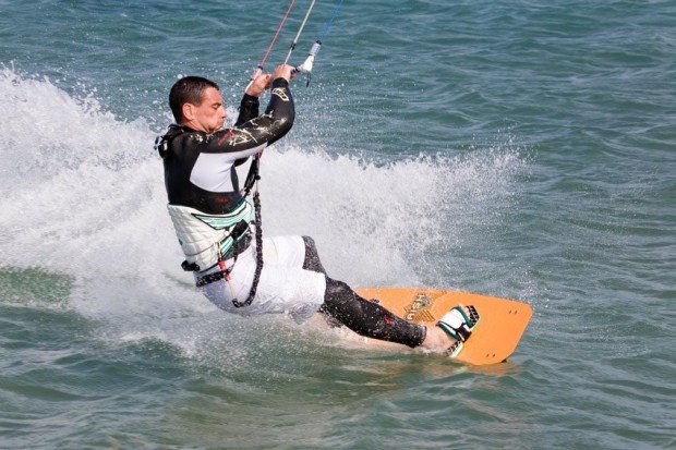 "Kitesurfing in La Franqui"