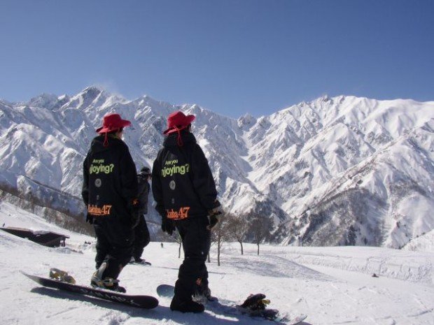 "Snowboarding in Hakuba Gorgy Ski Resort"