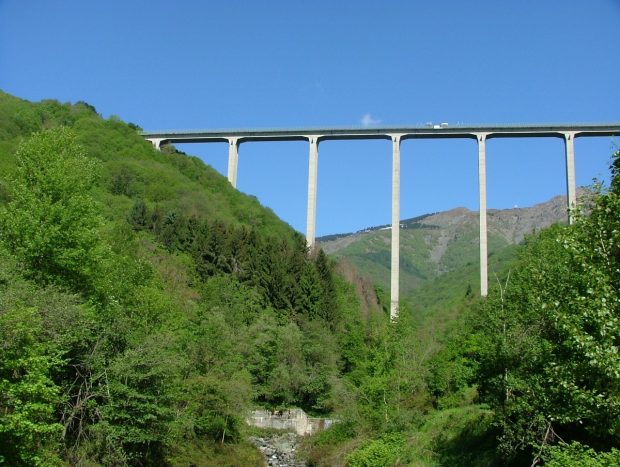 "colossus bridge"