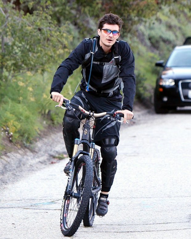 http://img.wennermedia.com/620-width/1403549033_orlando-bloom-zoom.jpg