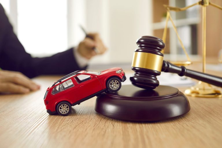 How to Prove Negligence in a Car Accident Case with a Lawyer's Help